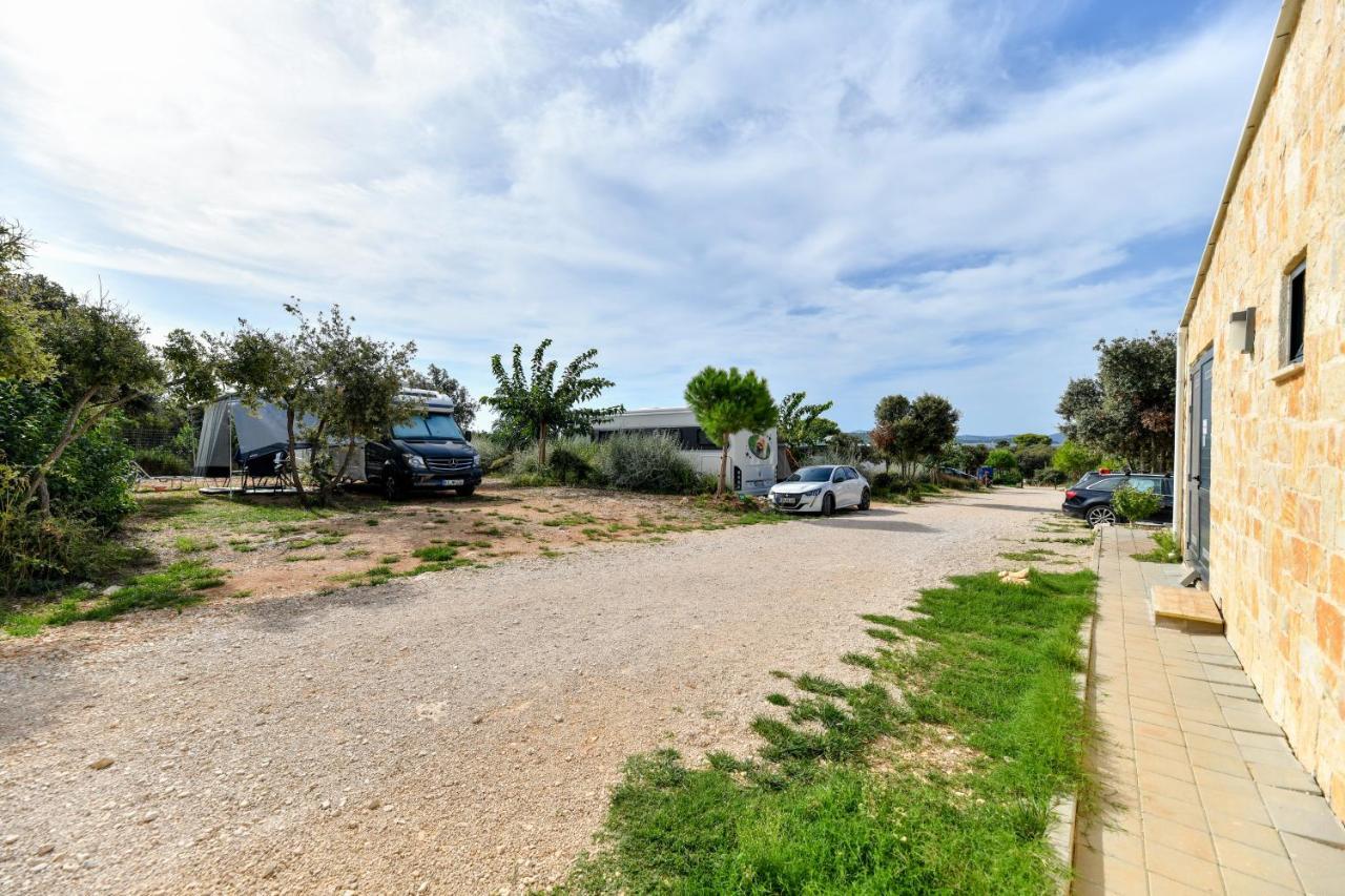 Mobile Homes At Camping Ugljan Resort Exterior photo